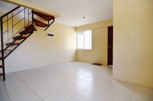 FOR SALE: Apartment / Condo / Townhouse Cavite 7