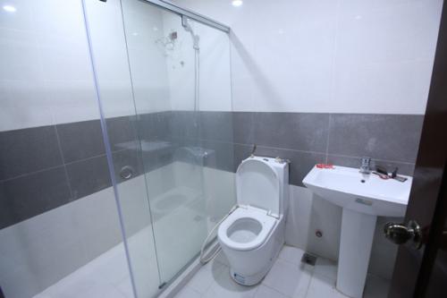 FOR SALE: Apartment / Condo / Townhouse Manila Metropolitan Area > Quezon 6