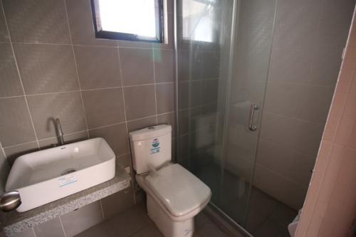 FOR SALE: Apartment / Condo / Townhouse Manila Metropolitan Area > Pasig 6