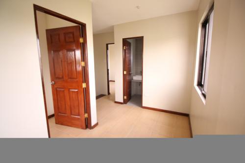 FOR SALE: Apartment / Condo / Townhouse Manila Metropolitan Area > Pasig 8