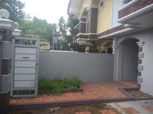 FOR SALE: Apartment / Condo / Townhouse Manila Metropolitan Area > Quezon 3
