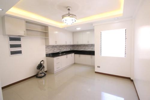 FOR SALE: Apartment / Condo / Townhouse Manila Metropolitan Area > Quezon 3