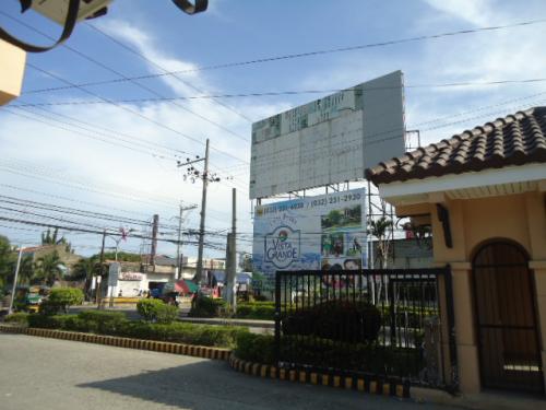 Lot area 536sq.m, walking distance from entrance gate.  Terms of Payment: 20% downpayment with 30% discount 80% Balance payable *2 years to pay zero interest *5 to 10 years to pay @ 14% interest per annum.