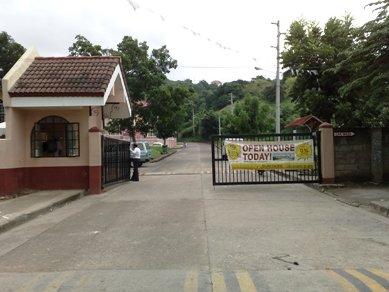 Lot area 536sq.m, walking distance from entrance gate.  Terms of Payment: 20% downpayment with 30% discount 80% Balance payable *2 years to pay zero interest *5 to 10 years to pay @ 14% interest per annum.
