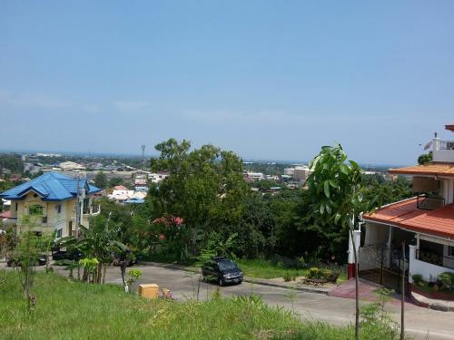Lot area 536sq.m, walking distance from entrance gate.  Terms of Payment: 20% downpayment with 30% discount 80% Balance payable *2 years to pay zero interest *5 to 10 years to pay @ 14% interest per annum.