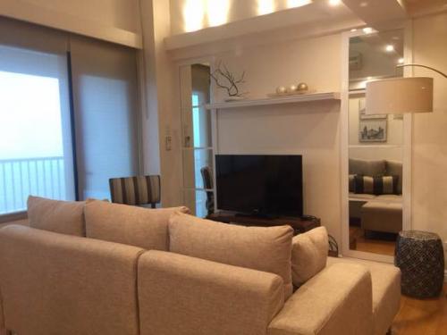 FOR RENT / LEASE: Apartment / Condo / Townhouse Manila Metropolitan Area > Makati 2
