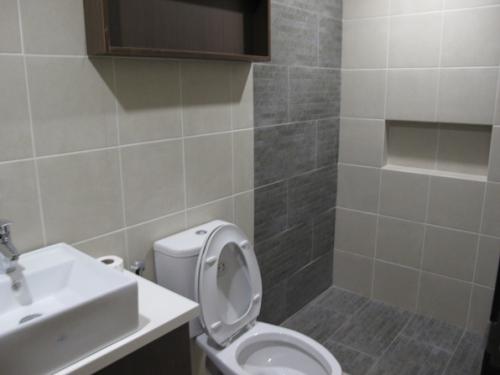 FOR SALE: Apartment / Condo / Townhouse Manila Metropolitan Area > Quezon 7