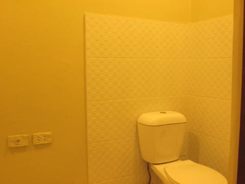 FOR SALE: Apartment / Condo / Townhouse Manila Metropolitan Area > Quezon 6