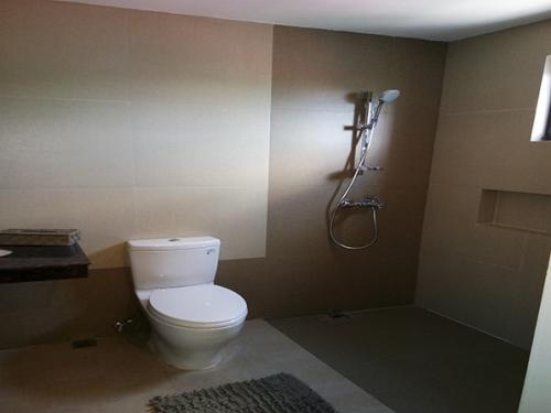FOR SALE: Apartment / Condo / Townhouse Manila Metropolitan Area > San Juan 8