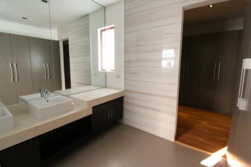 FOR SALE: Apartment / Condo / Townhouse Manila Metropolitan Area > Quezon 11