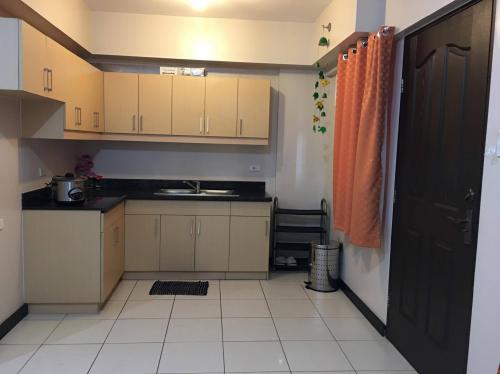 FOR RENT / LEASE: Apartment / Condo / Townhouse Manila Metropolitan Area > Las Pinas 6