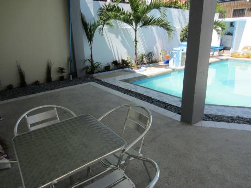 FOR SALE: Apartment / Condo / Townhouse Manila Metropolitan Area > Quezon 8