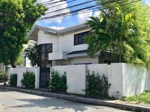 FOR SALE: House Manila Metropolitan Area > Pasig