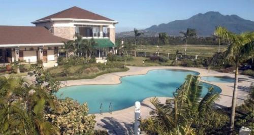 Carmel Ridge Overlooking Makiling