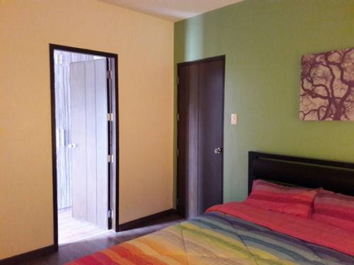 FOR SALE: Apartment / Condo / Townhouse Manila Metropolitan Area > Quezon 1