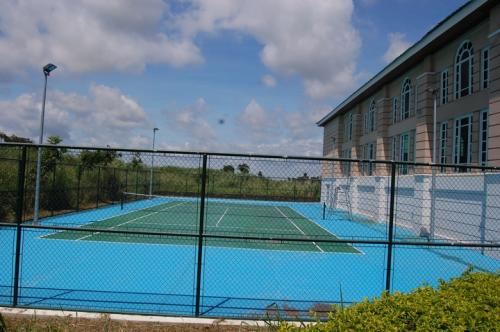 Summit point lipa swimming pool