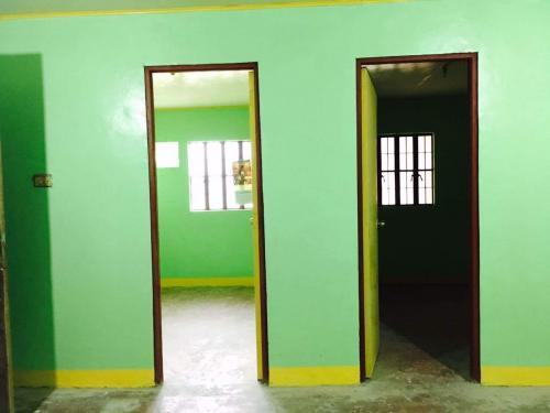 FOR SALE: House Manila Metropolitan Area > Caloocan