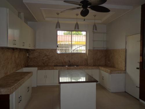 FOR SALE: House Manila Metropolitan Area > Paranaque 7