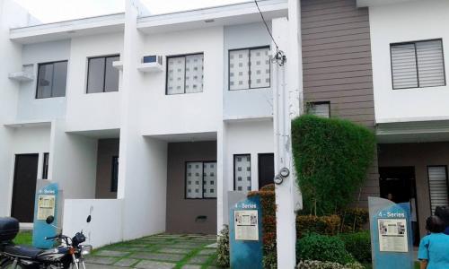 FOR SALE: Apartment / Condo / Townhouse Manila Metropolitan Area > Quezon