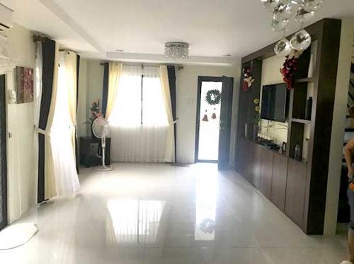 FOR SALE: House Cebu 6