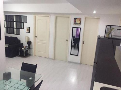 FOR SALE: Apartment / Condo / Townhouse Manila Metropolitan Area > Paranaque 11