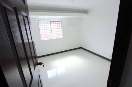 FOR SALE: Apartment / Condo / Townhouse Pampanga > Angeles City 3