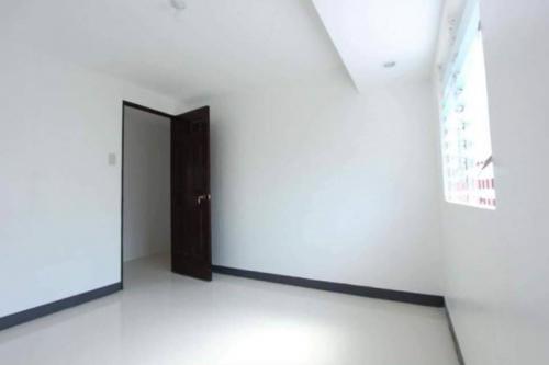 FOR SALE: Apartment / Condo / Townhouse Pampanga > Angeles City 4