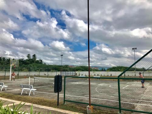 basketball and tennis court