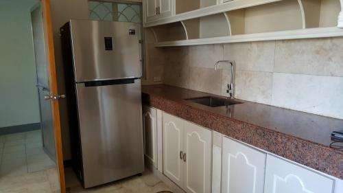 Spacious Kitchen area
