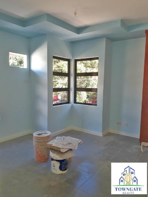 Corner Room