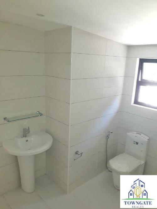 FOR SALE: House Manila Metropolitan Area 11