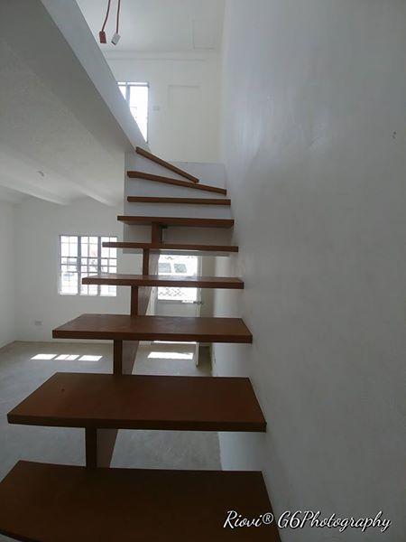 FOR SALE: Apartment / Condo / Townhouse Cavite > Dasmarinas 5