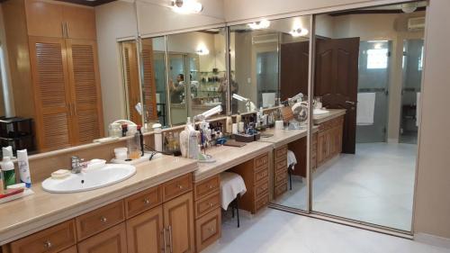 Spacious Master's Bathroom with Walk in Closet