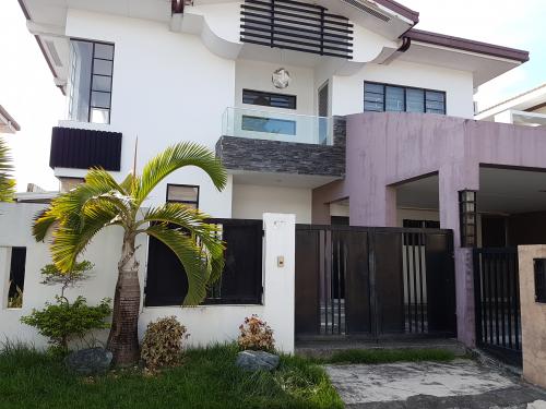 FOR SALE: House Manila Metropolitan Area > Paranaque