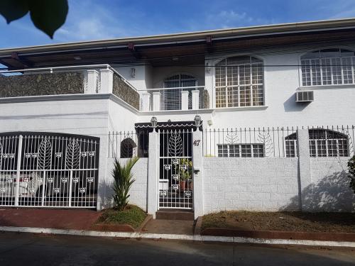 FOR SALE: House Manila Metropolitan Area > Paranaque 1