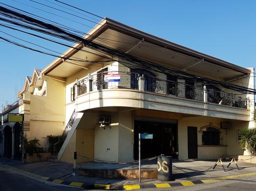 FOR SALE: Apartment / Condo / Townhouse Manila Metropolitan Area > Las Pinas 1