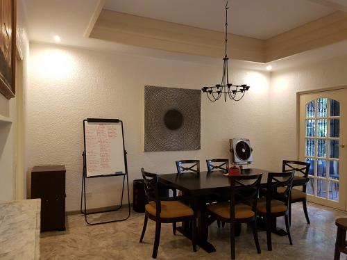 FOR SALE: House Manila Metropolitan Area > Paranaque 4