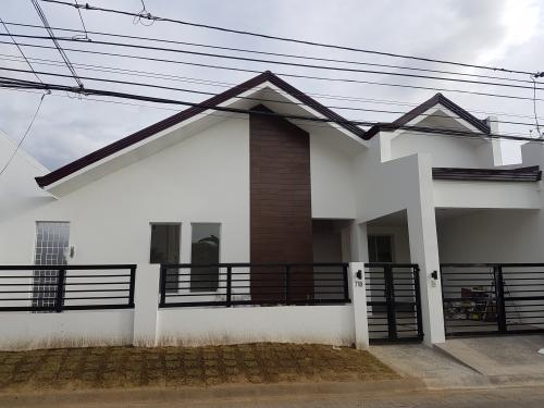 FOR SALE: House Manila Metropolitan Area > Paranaque