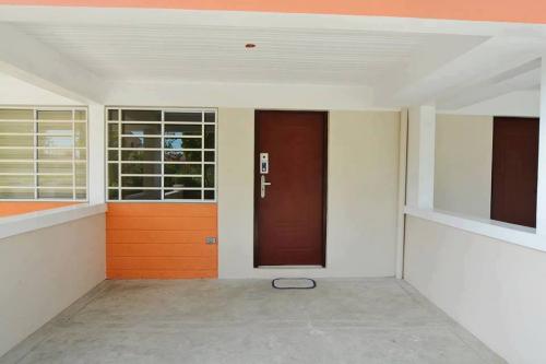 FOR SALE: Apartment / Condo / Townhouse Cavite > Imus 2