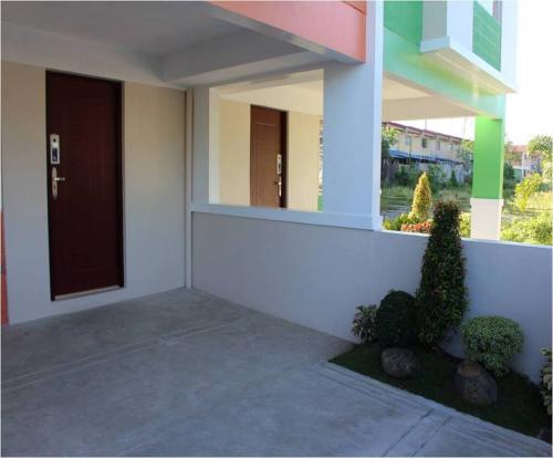 FOR SALE: Apartment / Condo / Townhouse Cavite > Imus 3