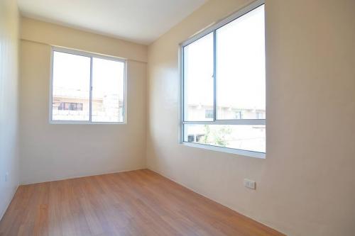 FOR SALE: Apartment / Condo / Townhouse Cavite > Imus 13