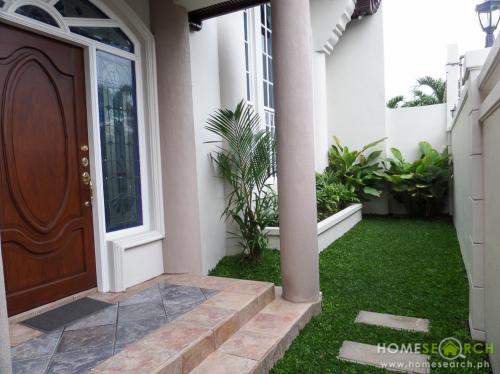 FOR SALE: House Manila Metropolitan Area > Paranaque 2