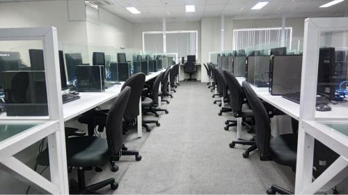 FOR RENT / LEASE: Office / Commercial / Industrial Manila Metropolitan Area > Mandaluyong