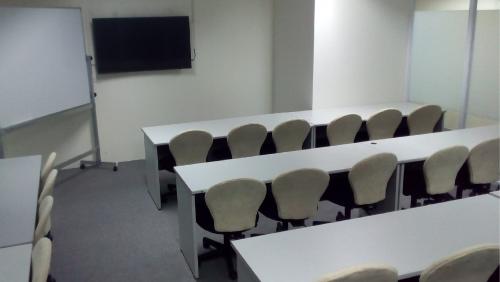 FOR RENT / LEASE: Office / Commercial / Industrial Manila Metropolitan Area > Mandaluyong