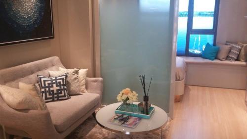 FOR SALE: Apartment / Condo / Townhouse Cebu 1