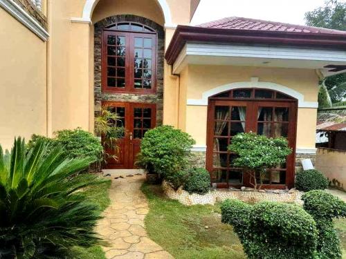 FOR SALE: House Cebu 1