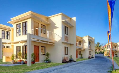 FOR SALE: Apartment / Condo / Townhouse Camarines Sur