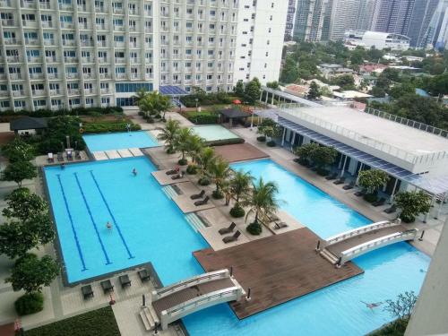 FOR SALE: Apartment / Condo / Townhouse Manila Metropolitan Area > Makati 2