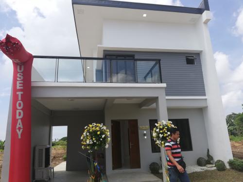 FOR SALE: House Cavite