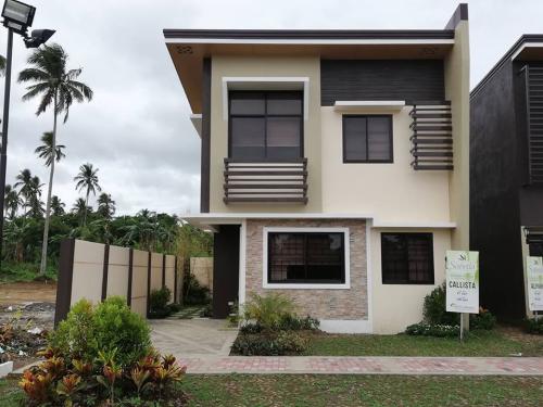FOR SALE: House Cavite